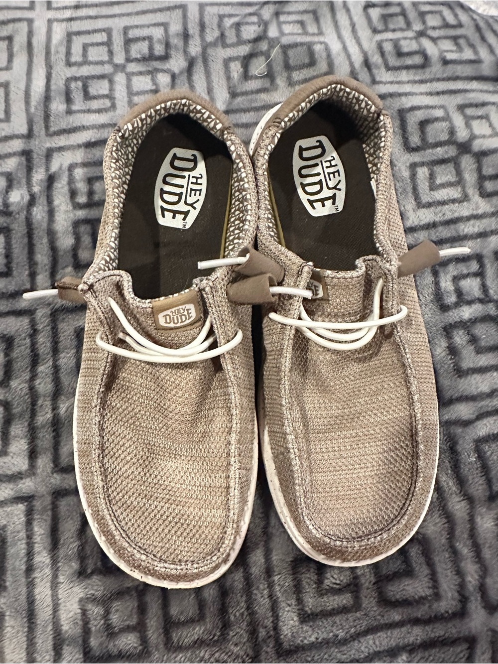 Hey Dude womens Wendy stretch Sox Casual Shoes in walnut 8